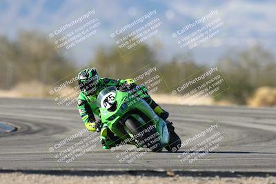 media/Dec-07-2025-CVMA (Sun) [[3e7d2de5dc]]/Race 12- Formula 40 MW and LW/